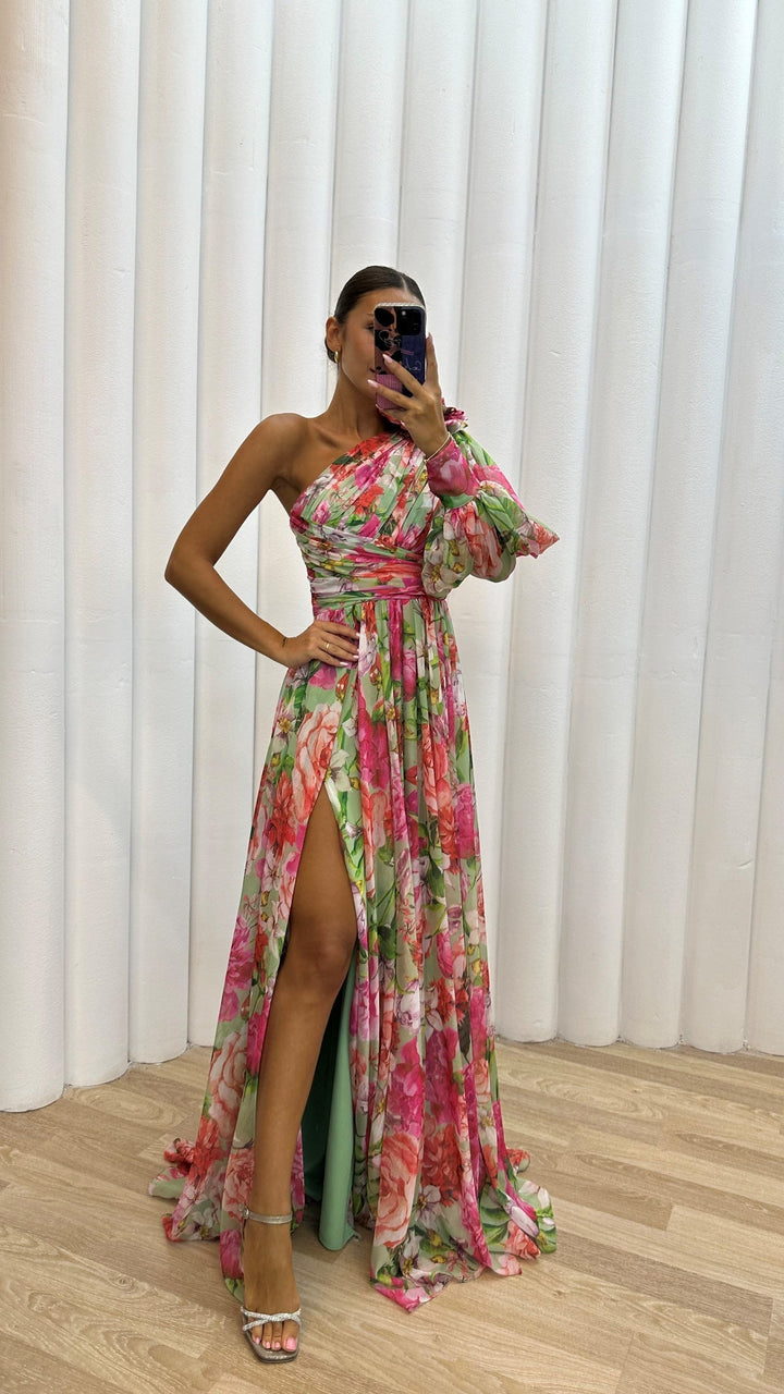 Isabella | Elegant Flowing Dress
