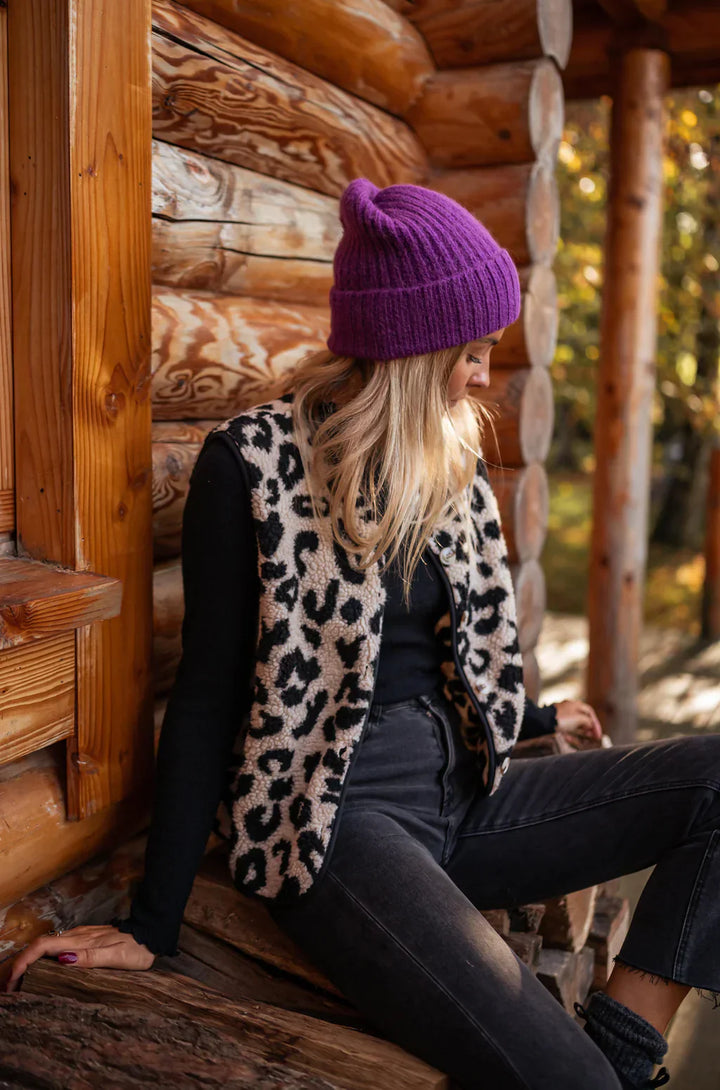 ASTRID™ | Leopard Print Knit Vest