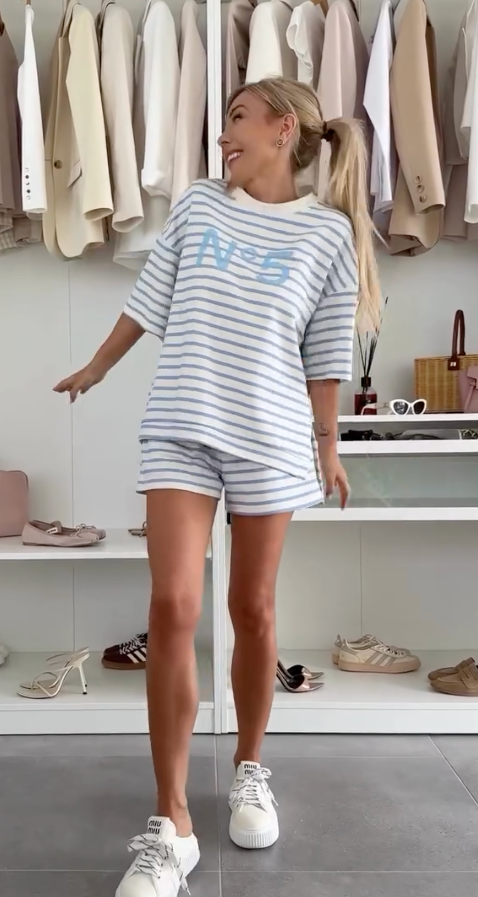 No.5-Striped Lounge Set