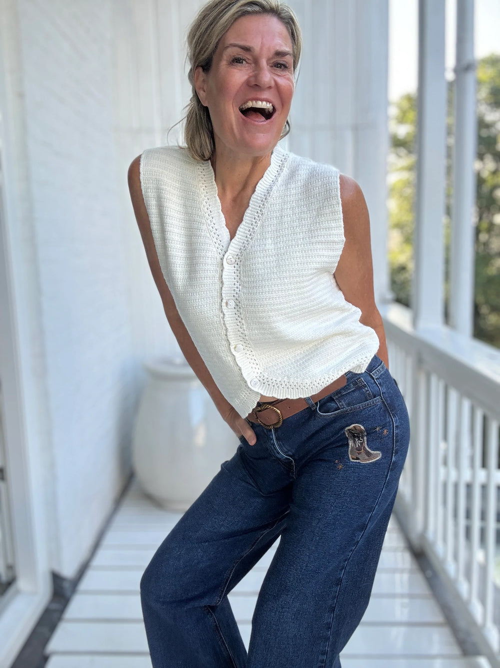 <h2>CUSTOMERS LOVE JENNIFER-BOUTIQUE</h2>