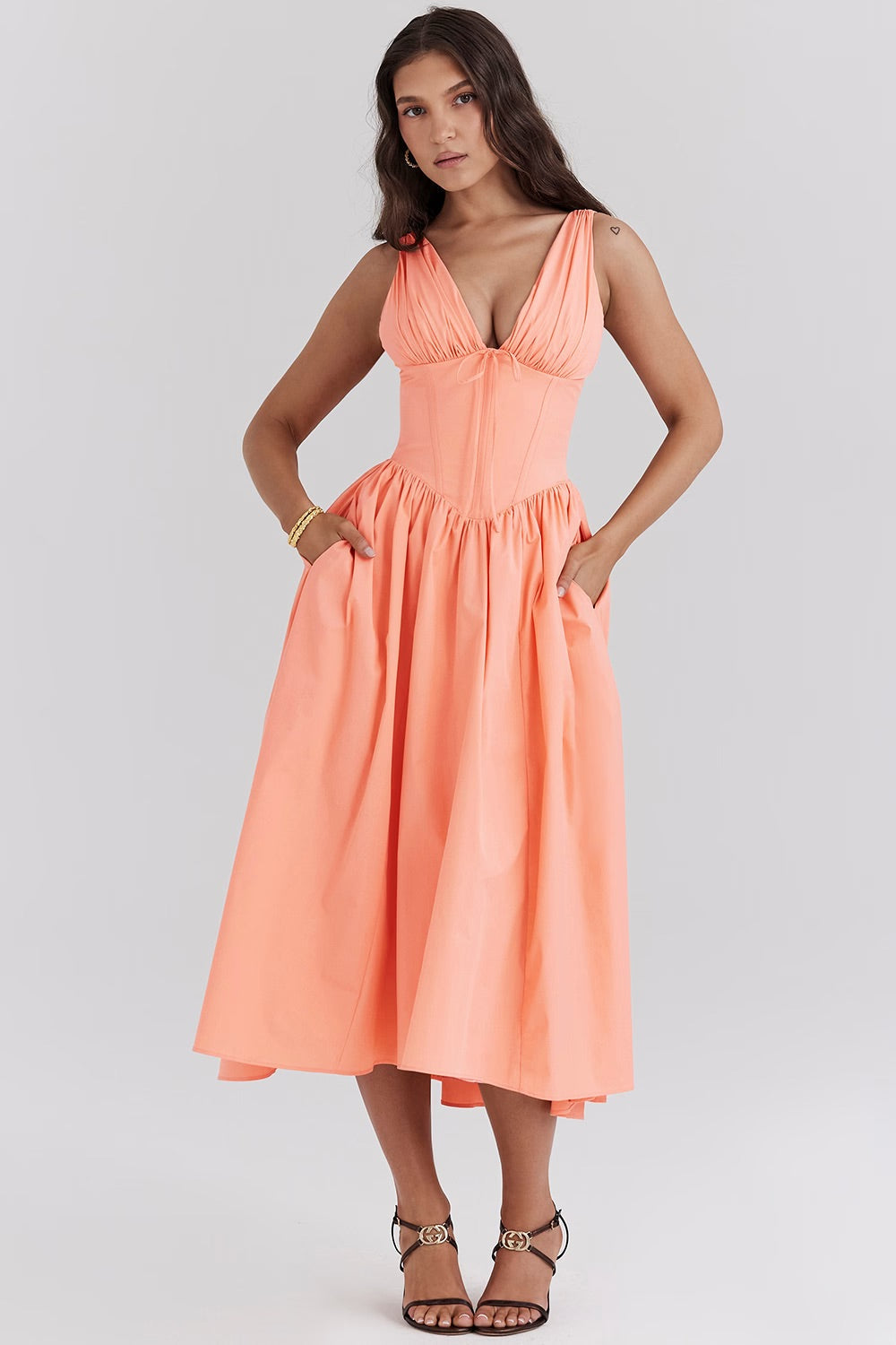 Aeliana - Chic and Flattering Summer Dress