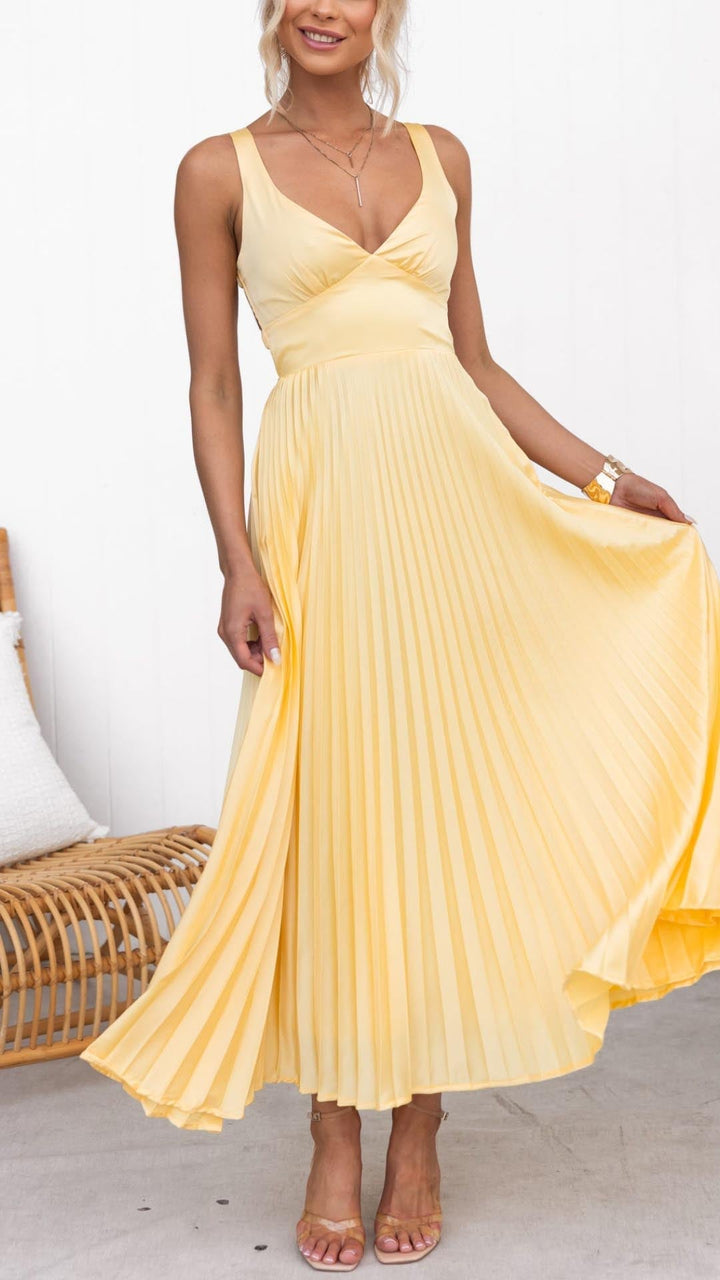 Nayeli - Chic Pleated V-Neck Maxi Gown